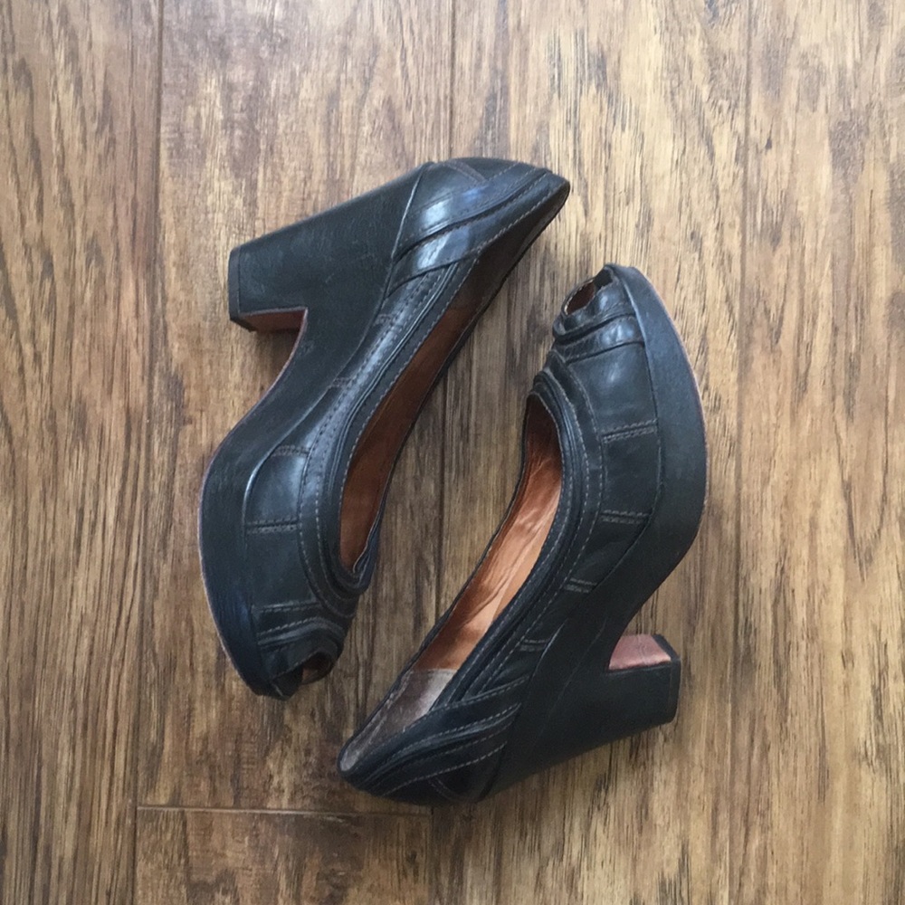 Frye Iris Peep Toe Pumps